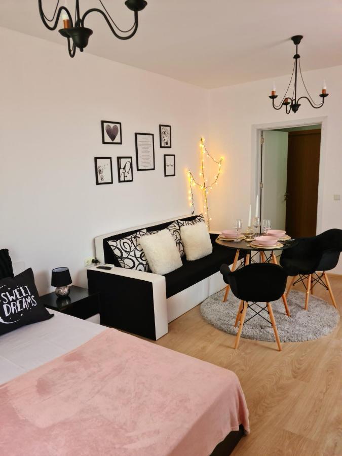 Ferienwohnung Rose Studio Burgas City Exterior foto
