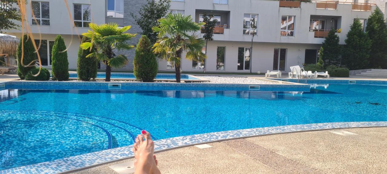 Ferienwohnung Rose Studio Burgas City Exterior foto